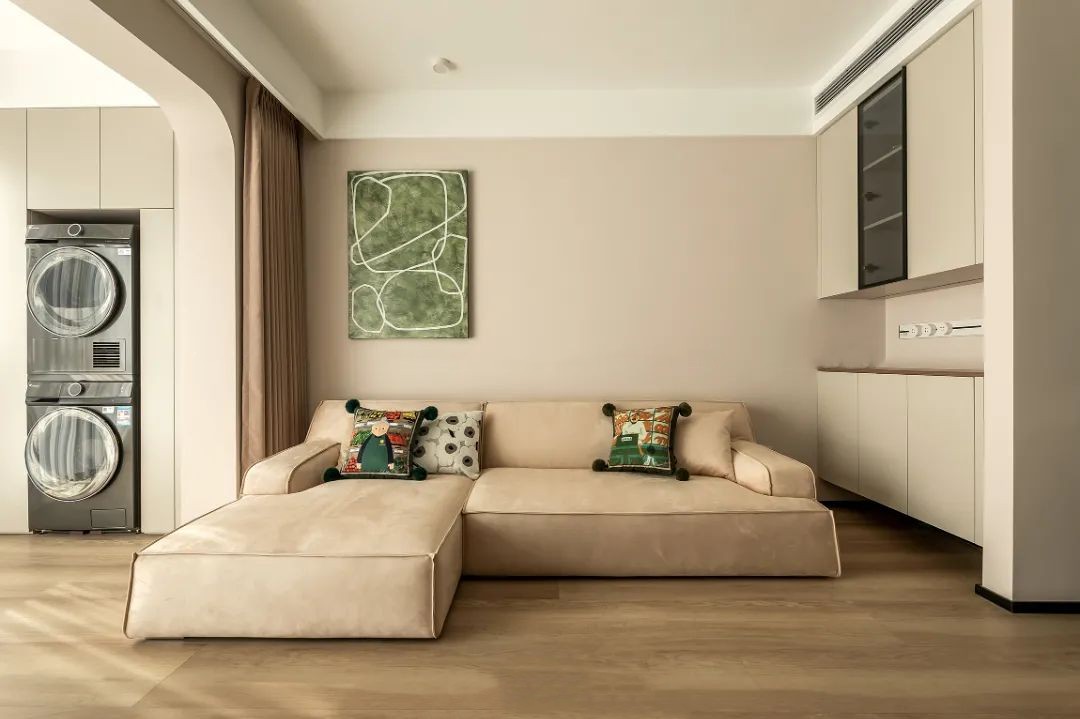 廣澤上苑-105㎡現(xiàn)代奶油風(fēng)三居，夢想中柔軟又宜居的家！