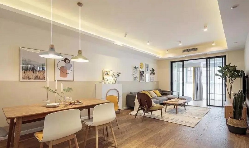 100㎡三居室北歐風裝修，原木搭配暖色調讓家溫馨