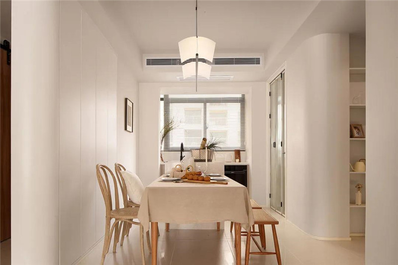 118㎡現(xiàn)代簡約三居室，全屋奶油色裝飾，溫柔優(yōu)雅恬靜舒適