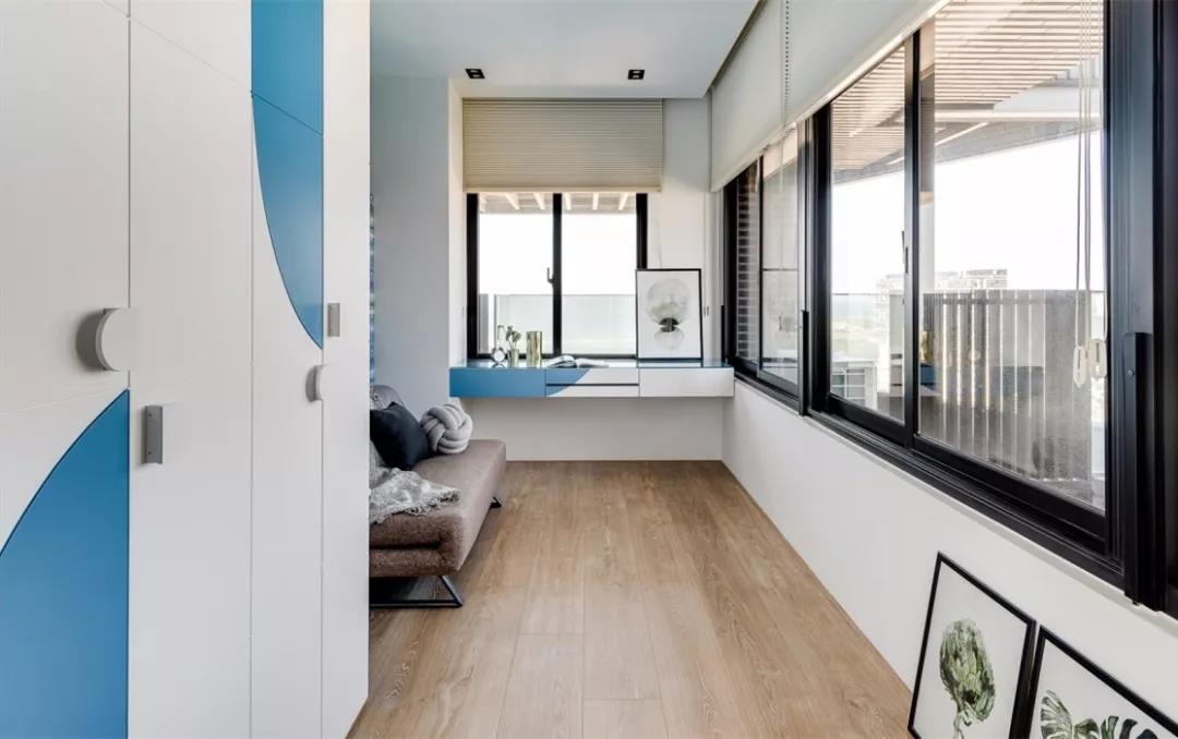 100㎡現(xiàn)代簡(jiǎn)約風(fēng)格裝修效果圖，浪漫海景房清爽空靈！