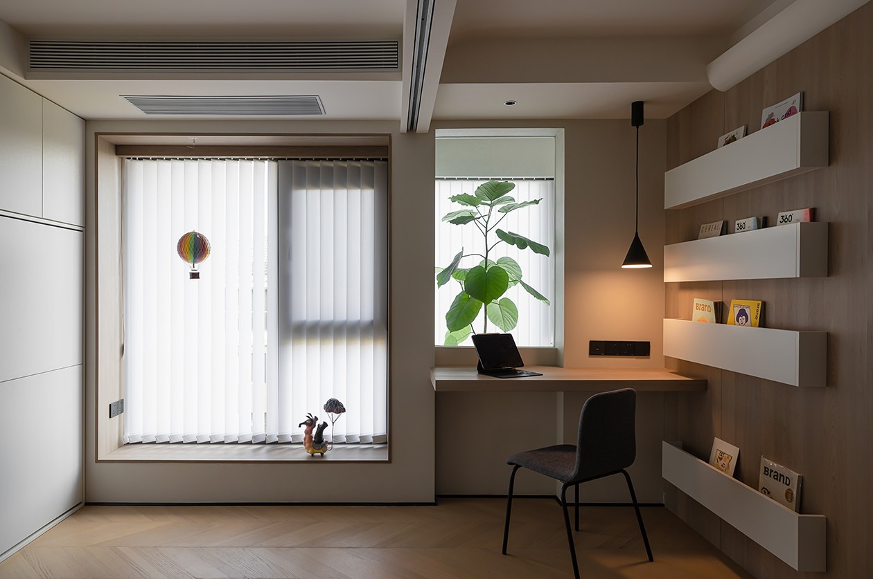 135㎡現(xiàn)代大平層裝修，充足的活動空間