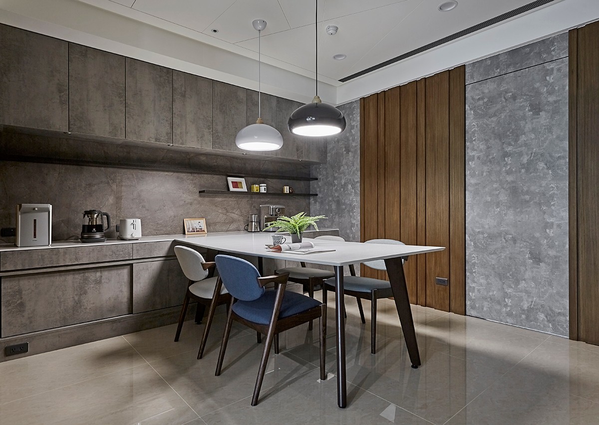 120平大三房輕奢風(fēng)格裝修，色彩沉著內(nèi)斂