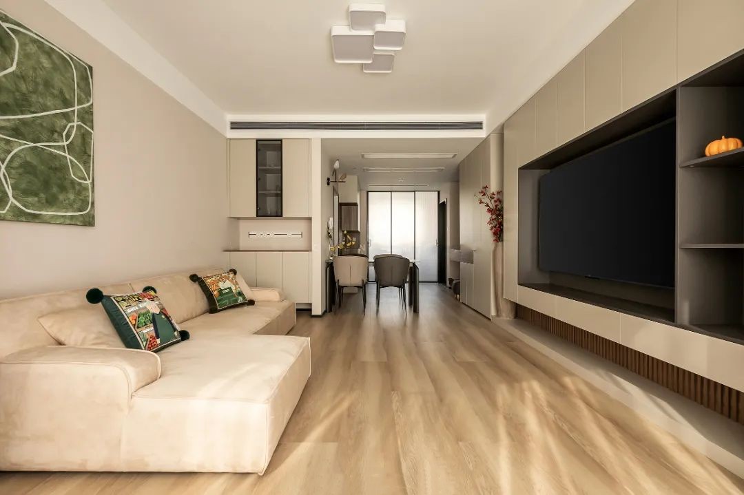 廣澤上苑-105㎡現(xiàn)代奶油風三居，夢想中柔軟又宜居的家！